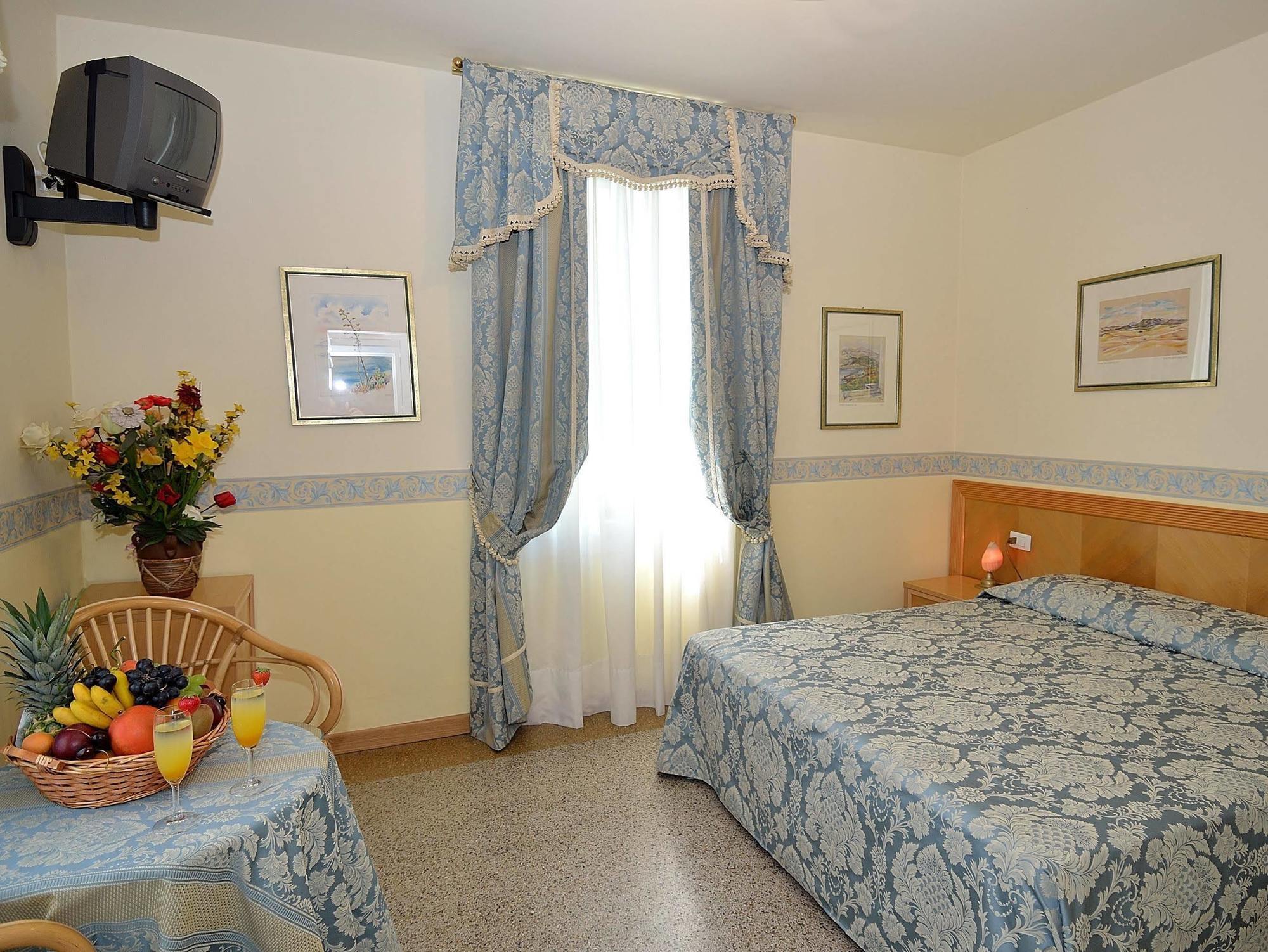 Villa Angelica Lido di Venezia Bagian luar foto